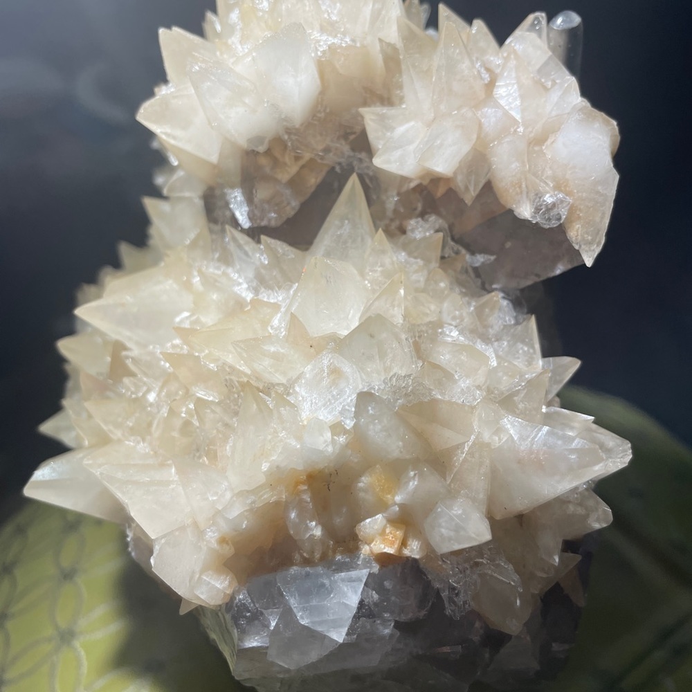 Raw crystal- large yellow tooth calcite FLUORITE W- purple UV 5”x5”x 3” - Picture 6 of 10